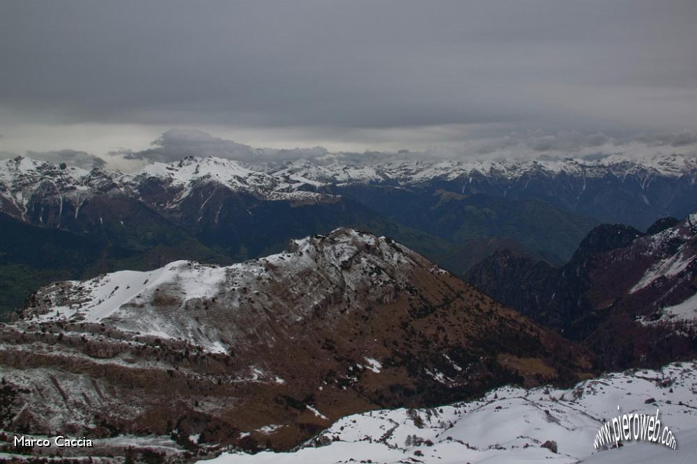 37_A nord le Retiche con il cappello.jpg